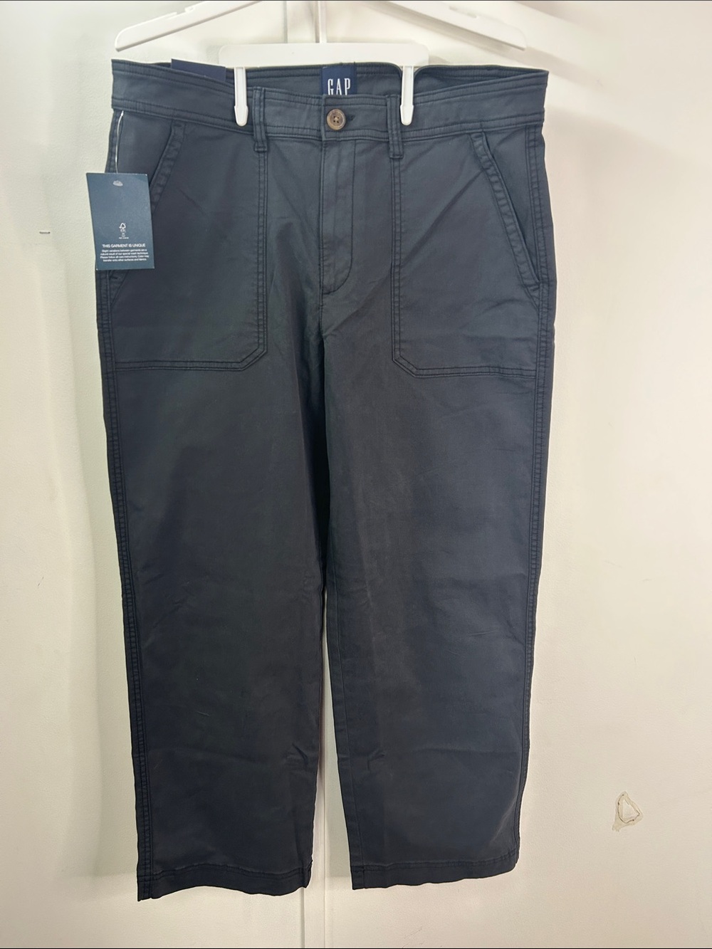Women’s Mid Rise Barrel Utility Ankle Pants Gap Size 10 color Black
